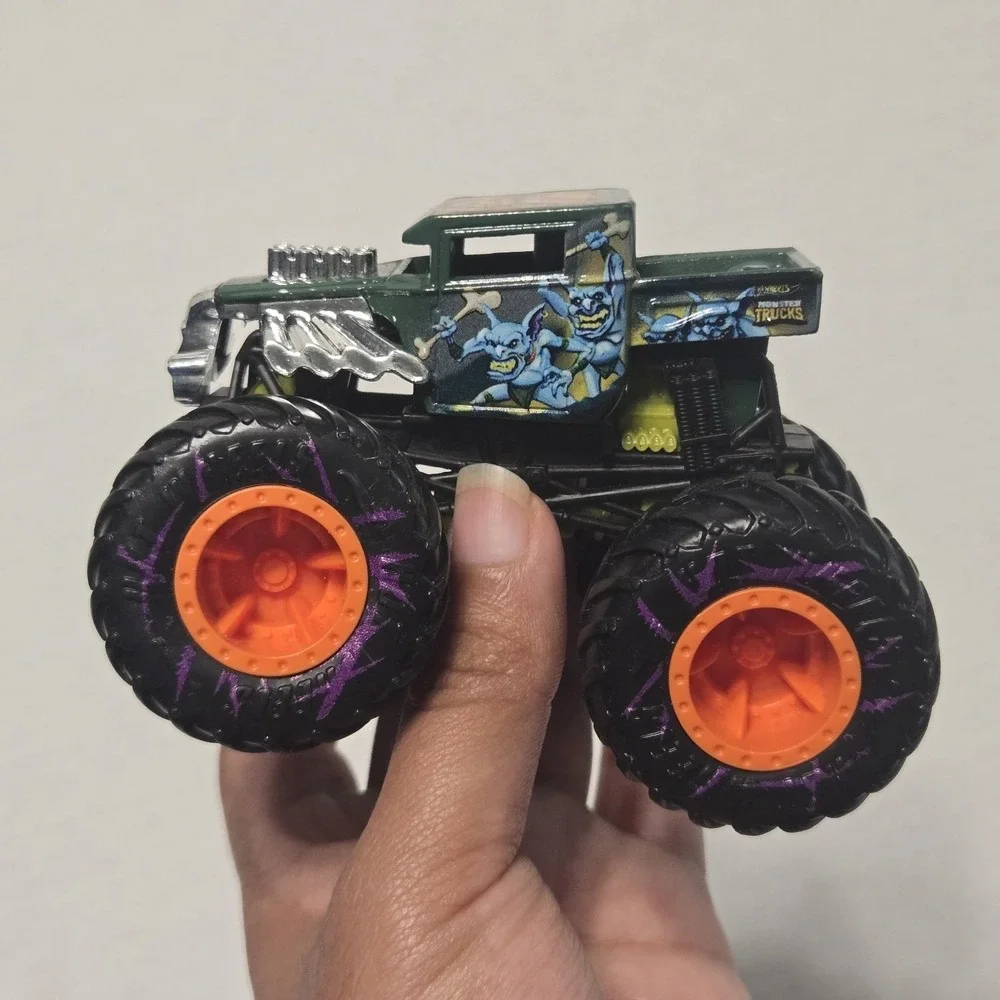 Hot Wheels Monster Jam Truck Lot‎ Of 7 1:64 Metal Mulisha Scorpedo Storm Used